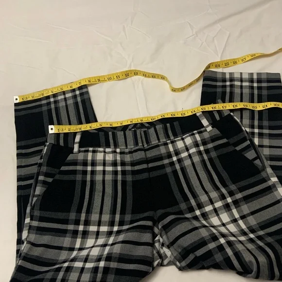 NY&C 7th Ave Collection Women’s Black & White Plaid Pants, Straight Leg, size 10 - Picture 6 of 9